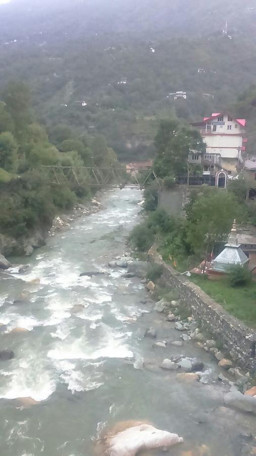 Hotel Mansarovar Banjār Dış mekan fotoğraf